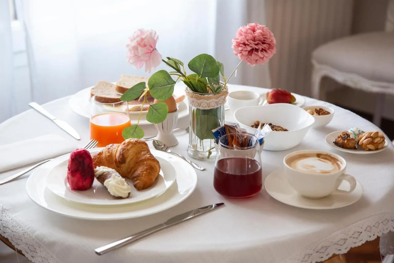 Dimora Sinibaldi Bed & Breakfast Palermo