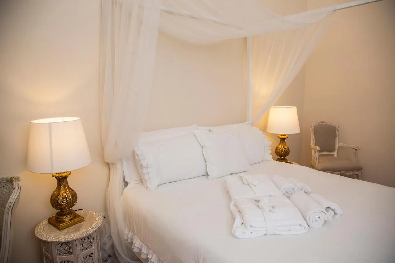 **  Dimora Sinibaldi Bed & Breakfast Palermo Italy