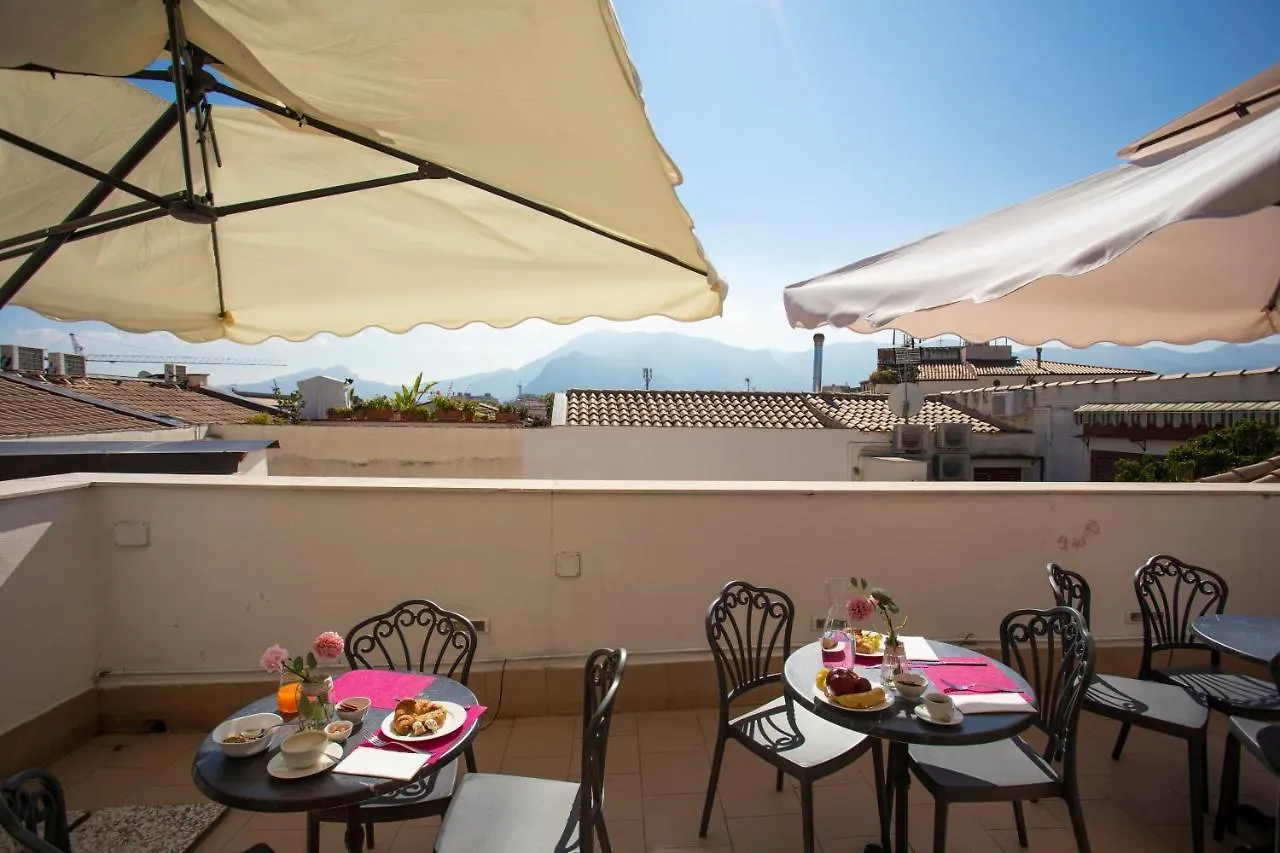 Dimora Sinibaldi Bed & Breakfast Palermo 2*,  Italy