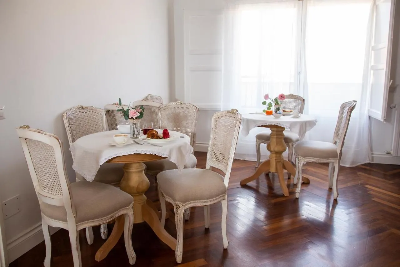 **  Dimora Sinibaldi Bed & Breakfast Palermo Italy
